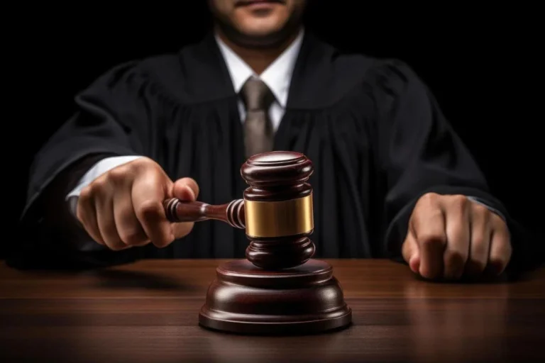 UAE Gratuity Law Guide 2025 - End Of Service Benefits